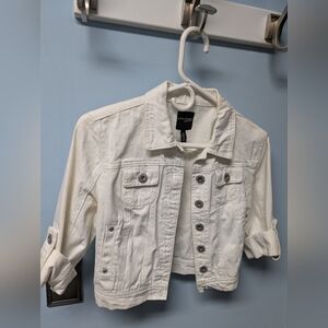 Chic White Cropped Denim Jacket - Size Small